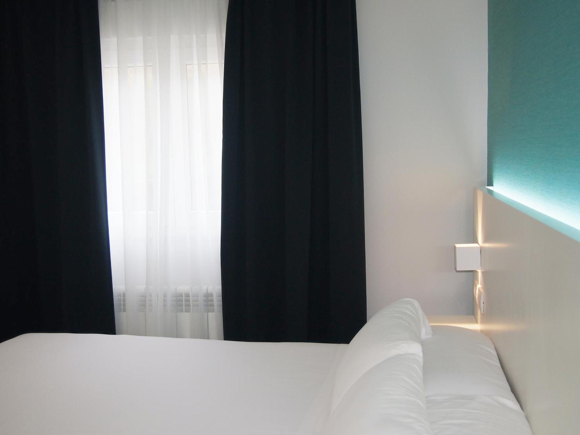 Four Rooms Muxia Exteriör bild